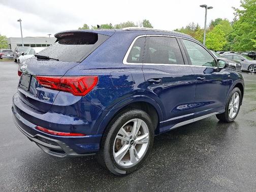 2024 Audi Q3 45 S line Premium