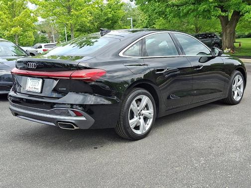 Mythos Black Metallic 2025 Audi A5 2.0T quattro Premium