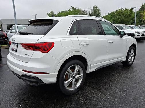 2024 Audi Q3 45 S line Premium