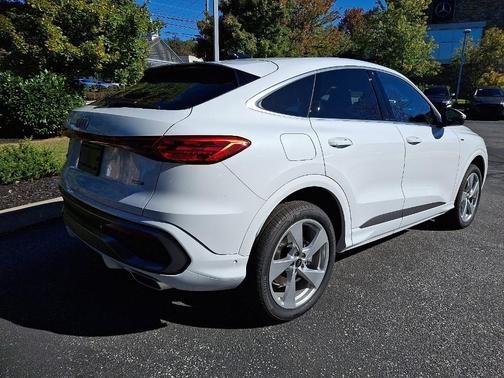 2025 Audi Q5 2.0T Premium