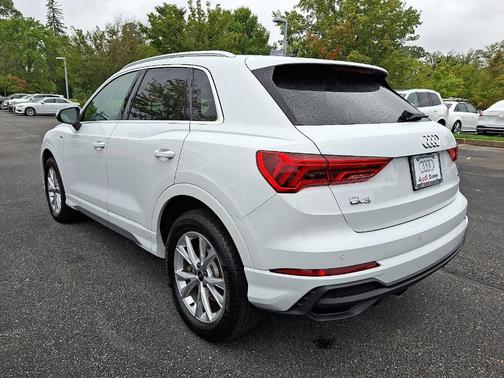 2025 Audi Q3 45 S line Premium