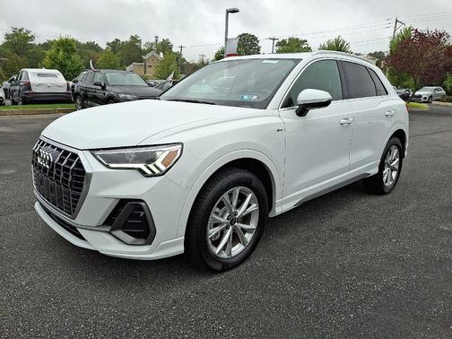 2025 Audi Q3 45 S line Premium