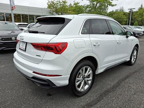 2025 Audi Q3 45 S line Premium