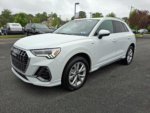 2025 Audi Q3 45 S line Premium