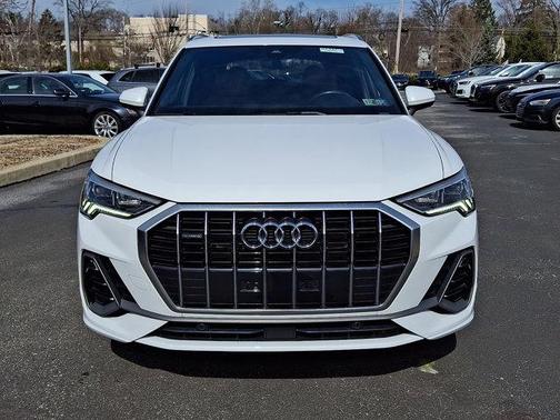 2023 Audi Q3 45 S line Premium