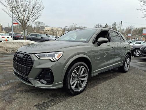 2025 Audi Q3 45 S line Premium