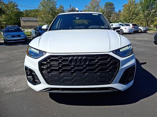 2025 Audi Q5 45 S line quattro Premium