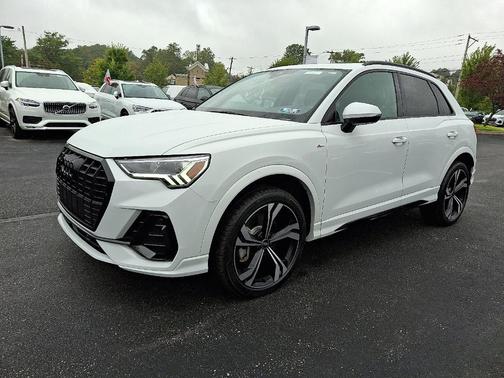 2024 Audi Q3 45 S line Premium