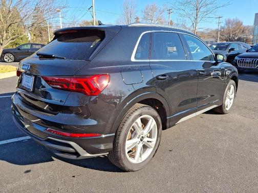 2024 Audi Q3 45 S line Premium