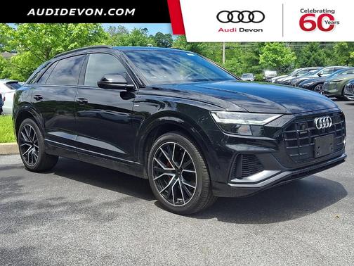 Mythos Black Metallic 2022 Audi Q8 55 Premium Plus