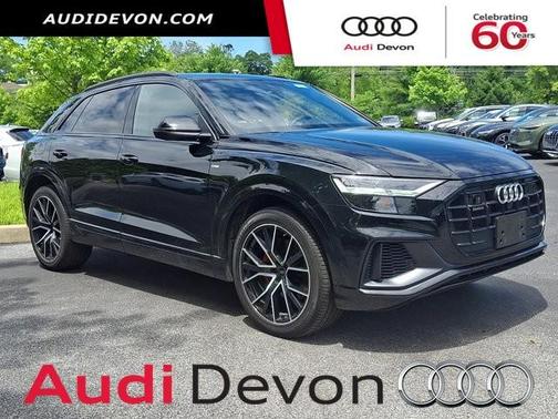 Mythos Black Metallic 2022 Audi Q8 55 Premium Plus