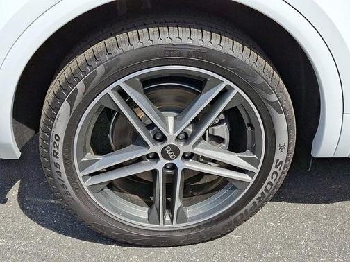 2025 Audi Q5 55 S line quattro Premium
