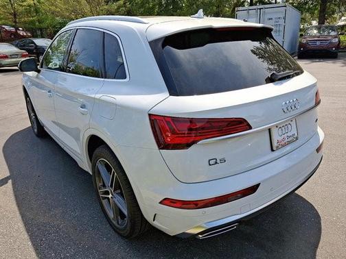 2025 Audi Q5 55 S line quattro Premium