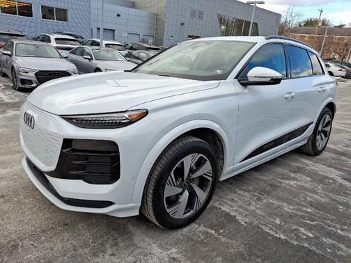 2025 Audi Q6 e-tron Premium
