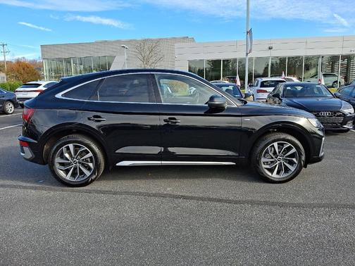 2022 Audi Q5 45 S line Premium Plus