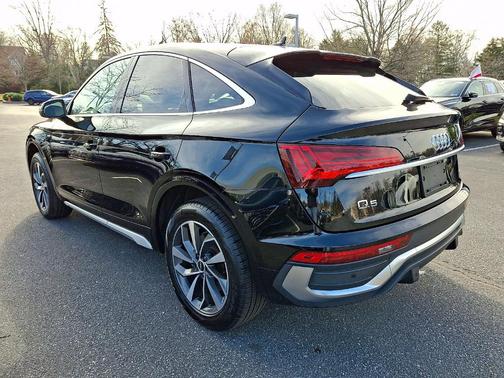 2022 Audi Q5 45 S line Premium Plus