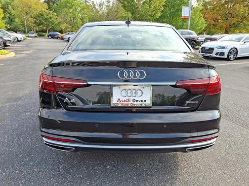 2022 Audi A4 45 S line Premium Plus