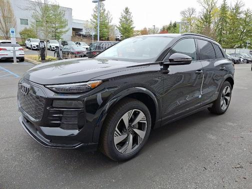 2025 Audi Q6 e-tron Premium