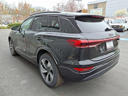 2025 Audi Q6 e-tron Premium