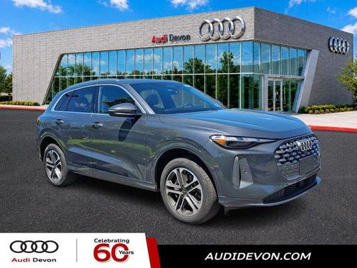 Tambora Gray Metallic 2025 Audi Q5 2.0T quattro Premium