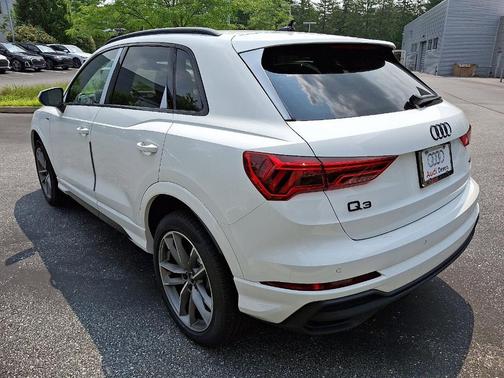 2025 Audi Q3 45 S line Premium