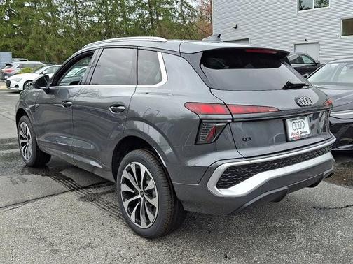 Daytona Gray Pearl 2026 Audi Q3 S line