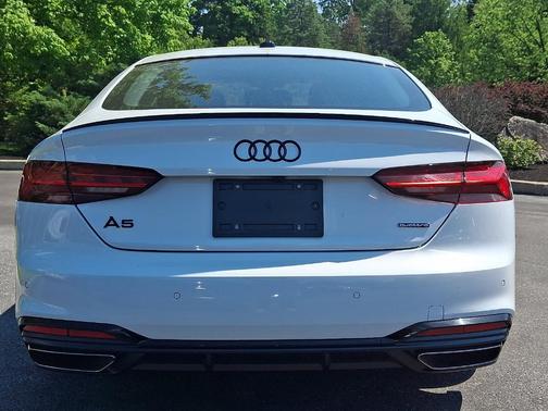 Glacier White Metallic 2025 Audi A5 Sportback S line Premium Plus