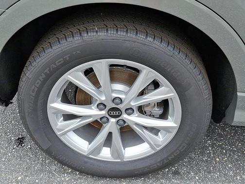 2025 Audi Q3 45 S line Premium