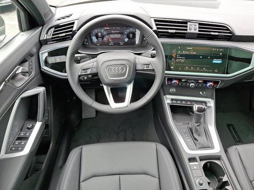 2025 Audi Q3 45 S line Premium