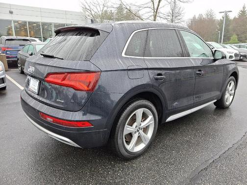2020 Audi Q5 40 Premium Plus