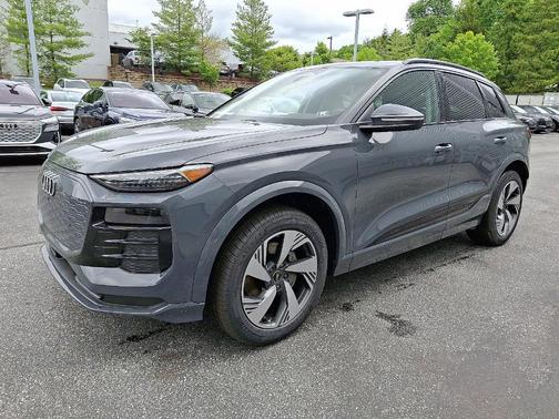 2025 Audi Q6 e-tron Premium