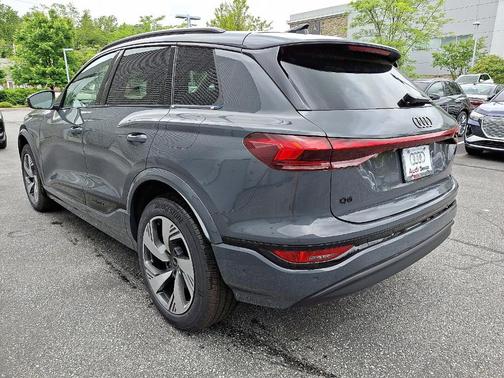 2025 Audi Q6 e-tron Premium