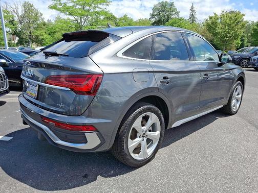2024 Audi Q5 45 S line quattro Premium