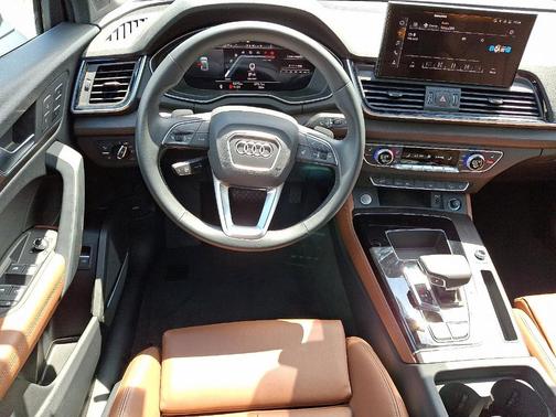 2024 Audi Q5 45 S line quattro Premium