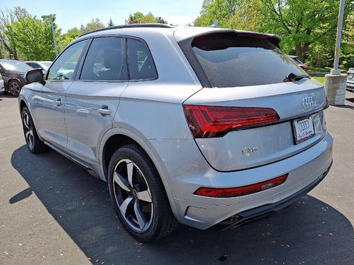 2022 Audi Q5 45 S line Premium Plus