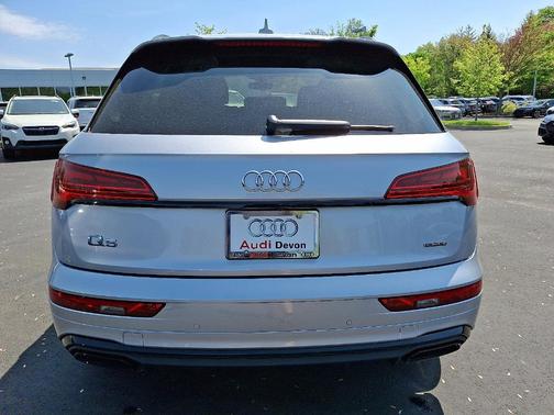2022 Audi Q5 45 S line Premium Plus