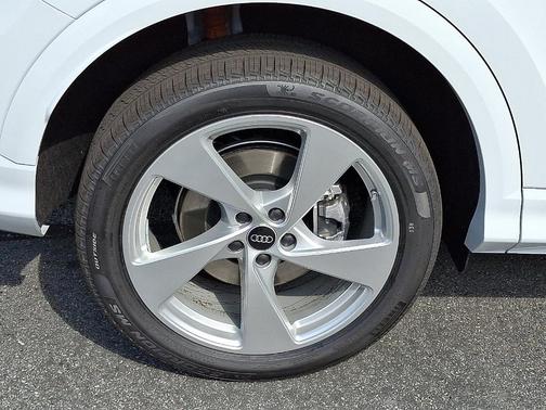 2025 Audi Q5 2.0T quattro Premium
