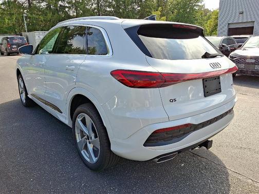 2025 Audi Q5 2.0T quattro Premium