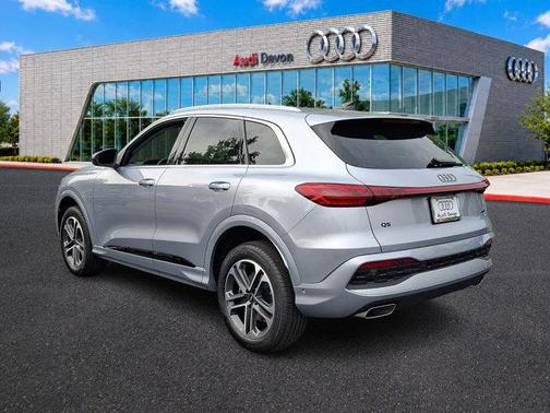Florett Silver Metallic 2026 Audi Q5