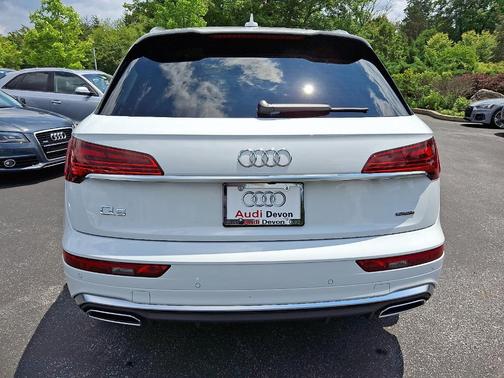 2024 Audi Q5 45 S line quattro Premium