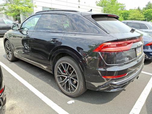 2019 Audi Q8 Prestige