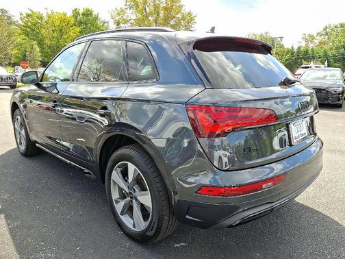 2025 Audi Q5 40 Premium
