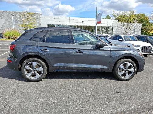 2025 Audi Q5 40 Premium
