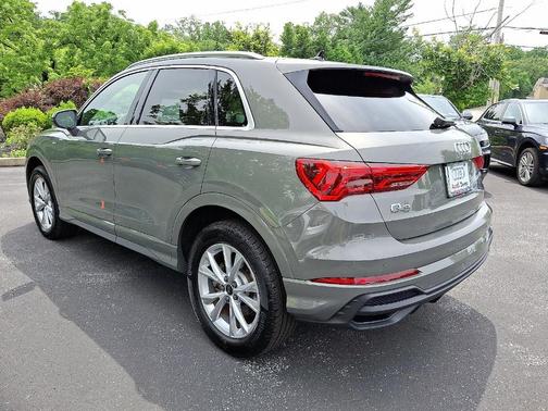 2024 Audi Q3 45 S line Premium