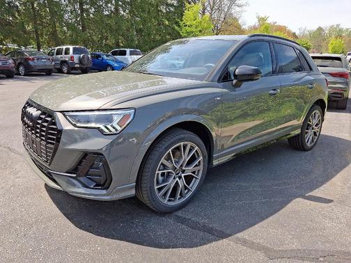 2025 Audi Q3 45 S line Premium