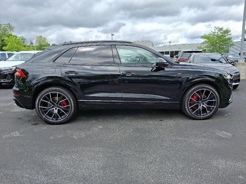 2023 Audi Q8 55 Prestige