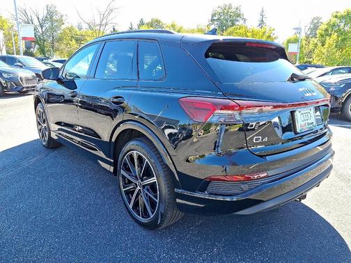 2022 Audi Q4 e-tron 50 Premium Plus