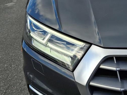 2018 Audi Q5 2.0T Tech Premium