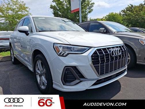 Glacier White Metallic 2022 Audi Q3 45 S line Premium Plus
