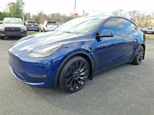 2023 Tesla Model Y Performance